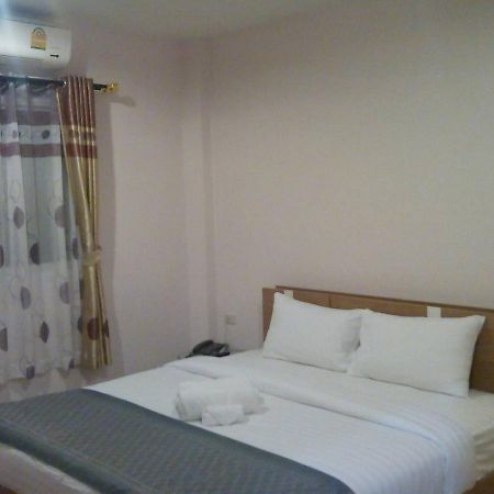 The Zara Double Tree Hotel Ubon Ratchathani Bilik gambar