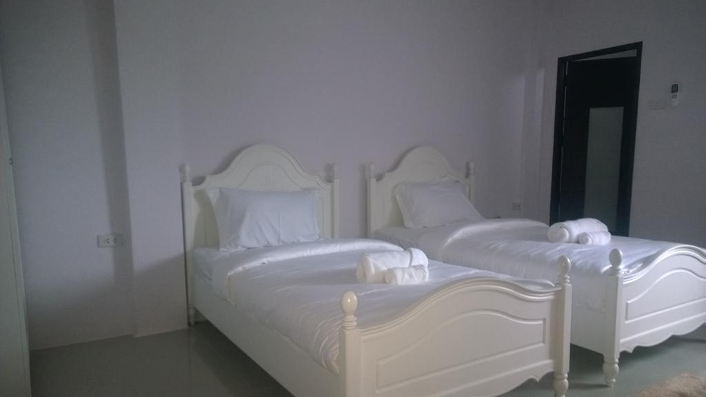 The Zara Double Tree Hotel Ubon Ratchathani Bilik gambar