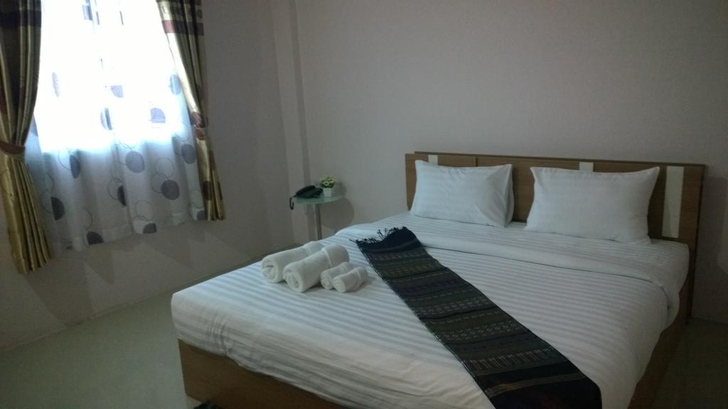 The Zara Double Tree Hotel Ubon Ratchathani Bilik gambar